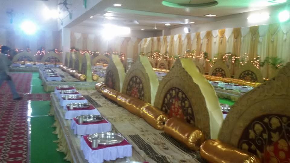 अक्षय केटरर्स — टेबल सेटिंग